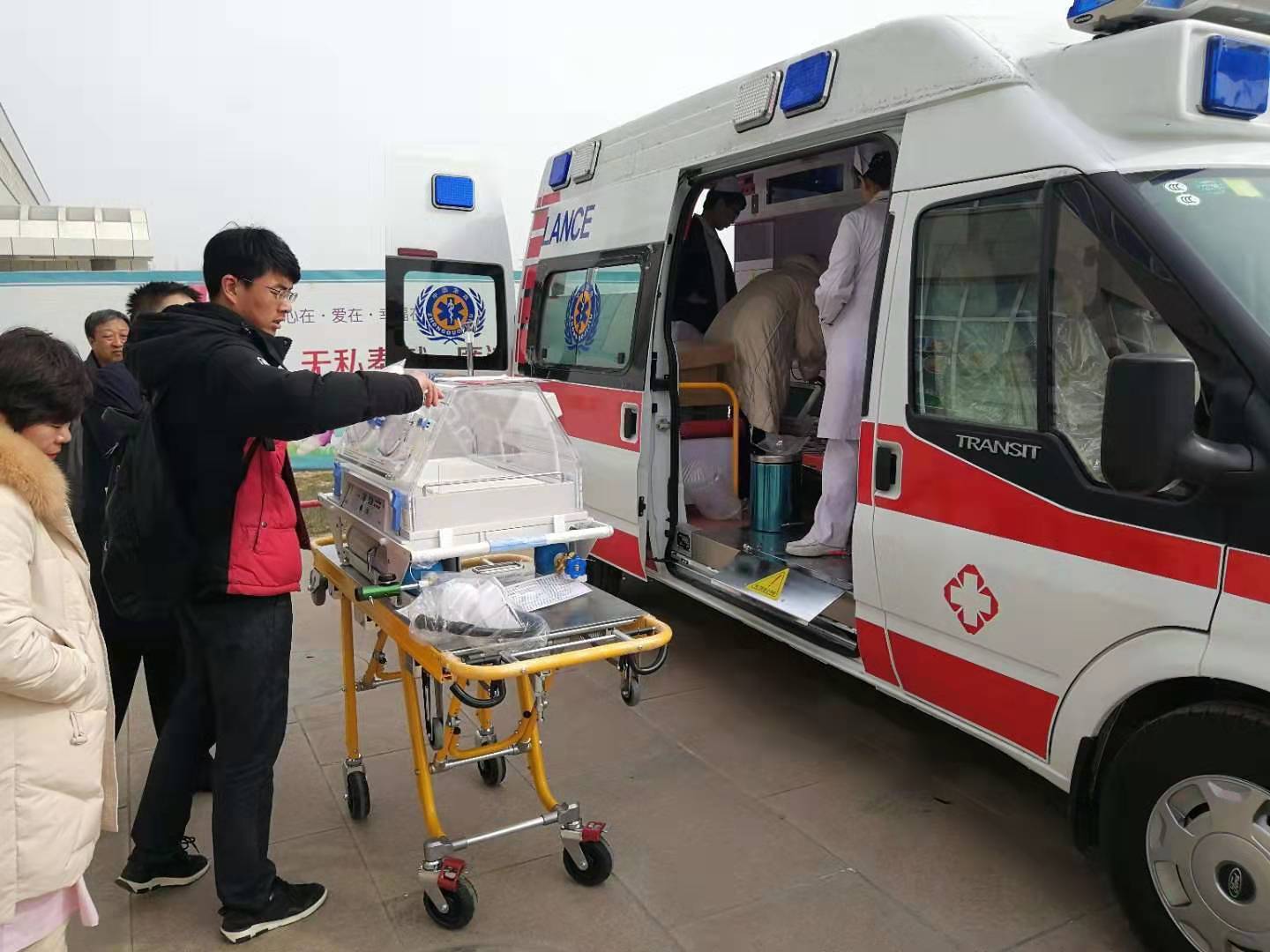 贺兰县救护车转院